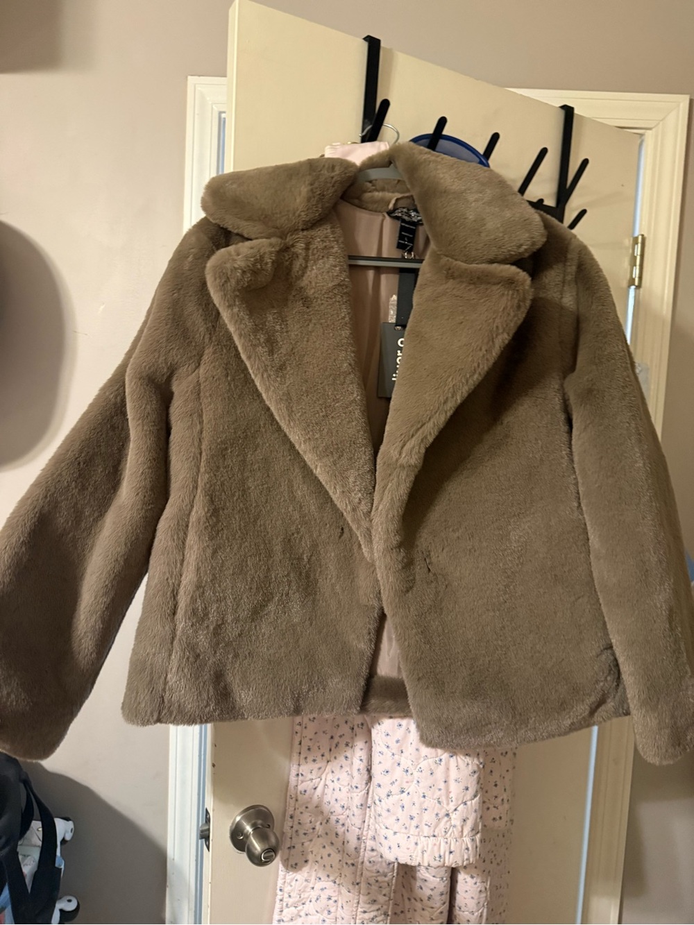 Plush Faux Fur Jacket in Taupe